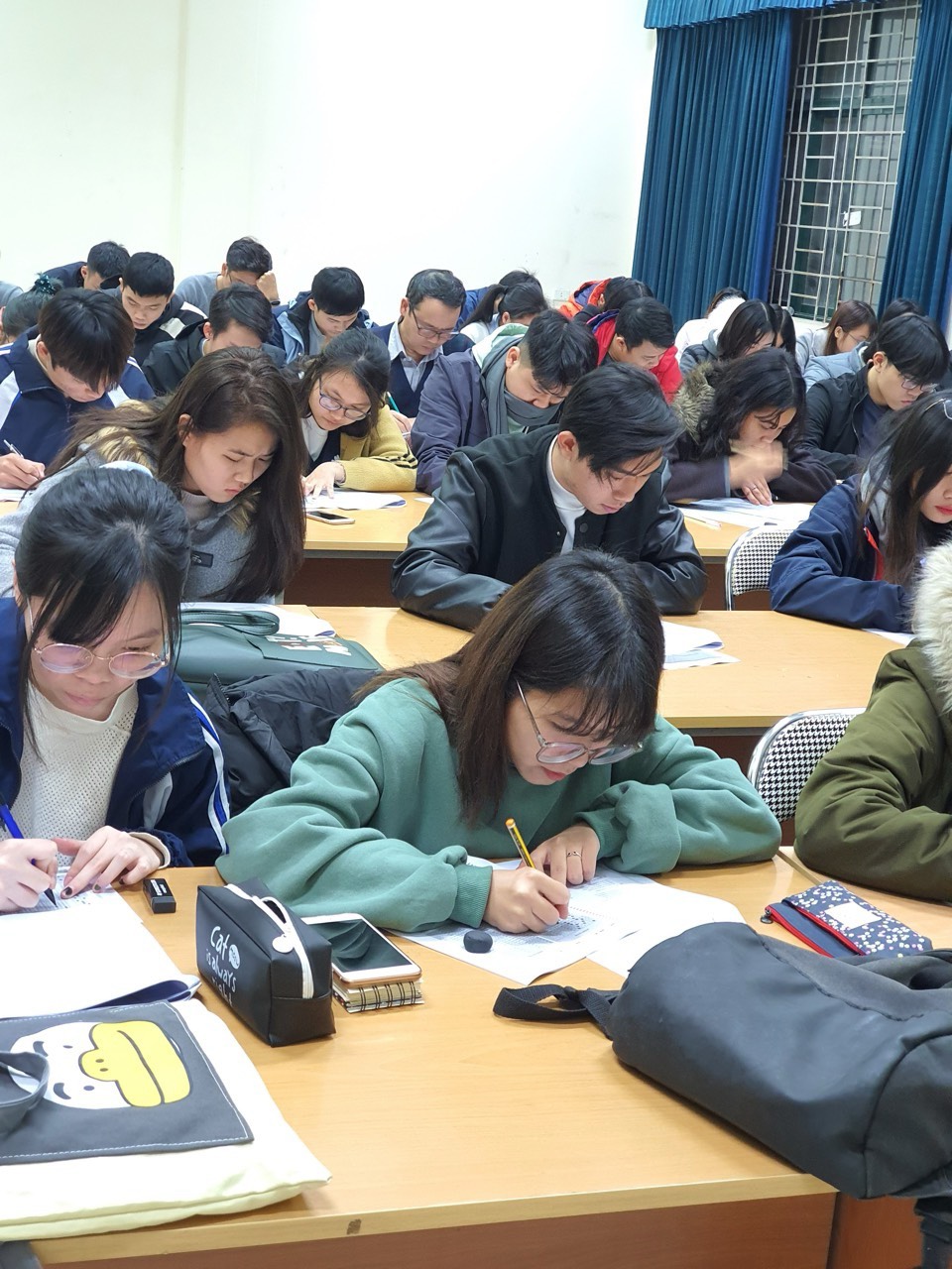 Học viên TDT làm Test